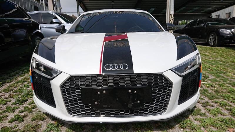 BENZ C63  NT$2880000