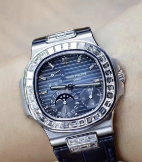 PATEK PHILIPPE 百達翡麗 5724G